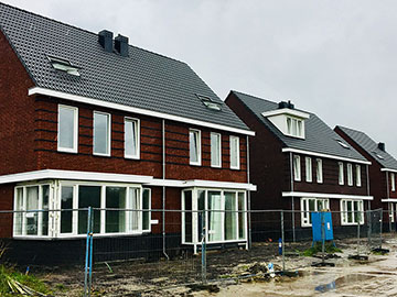 Oplevering 10 royale woningen te Dijkstraten